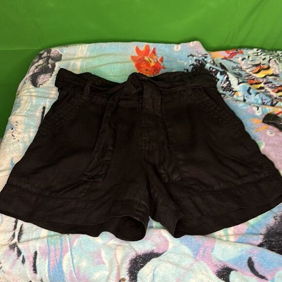 Joie Womens Women's Lynn Short in Caviar. Size 0. See Video - Picture 4 of 12